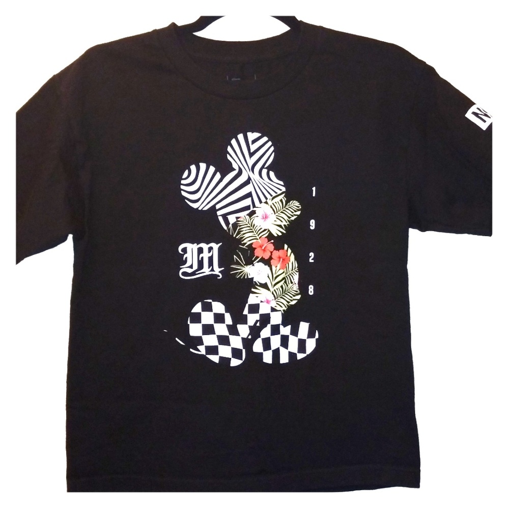 NEFF Mickey shirt boys size Large